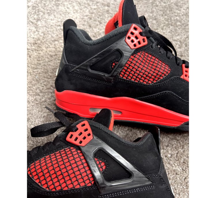 Air Jordan 4 Red Thunder Shoes