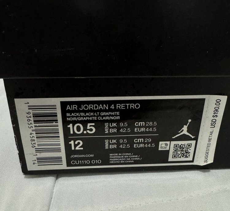 Air Jordan 4 Retro Black Cat 2020