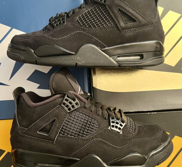 Air Jordan 4 Retro Black Cat 2020 Size 7 Vnds Og All