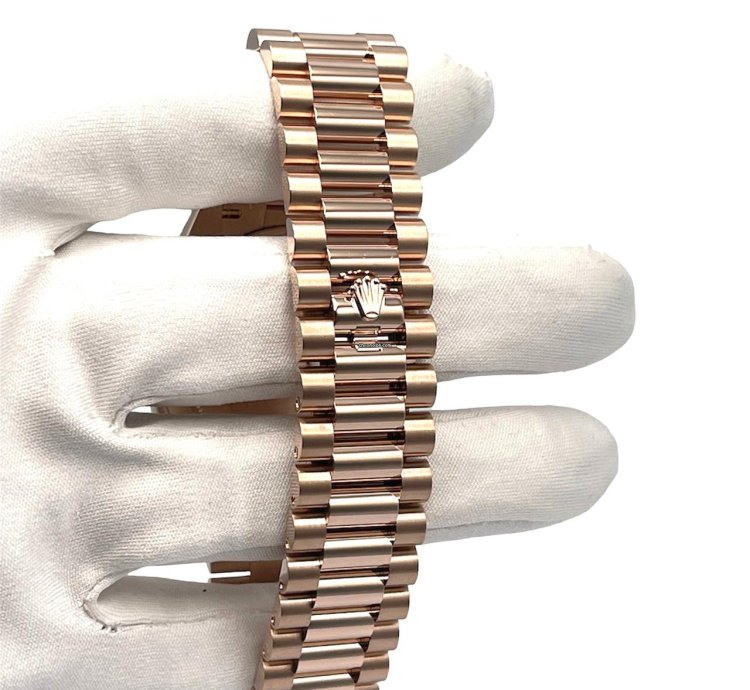 Rolex Day-date 40 40mm Unworn Full Set