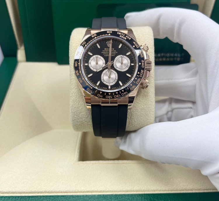 Rolex Daytona Cosmograph Daytona Black Sundust Index Dial Oysterflex Strap 126515ln