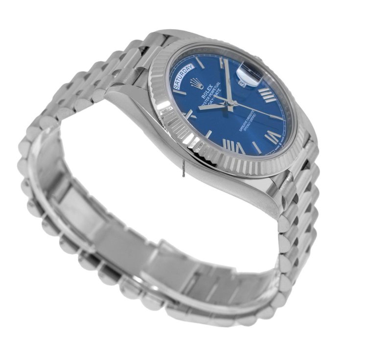 Rolex Day-date 40 40mm White Gold Blue Roman Dial President 228239