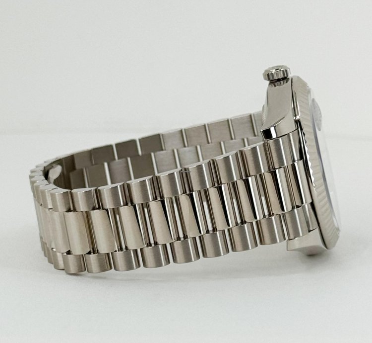 Rolex Day-date 40 40mm White Gold Fluted Bezel Meteorite Baguette Diamond Dial Presidential Band