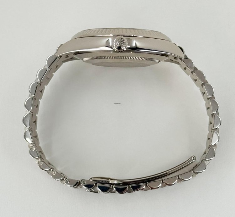 Rolex Day-date 40 40mm White Gold Fluted Bezel Meteorite Baguette Diamond Dial Presidential Band