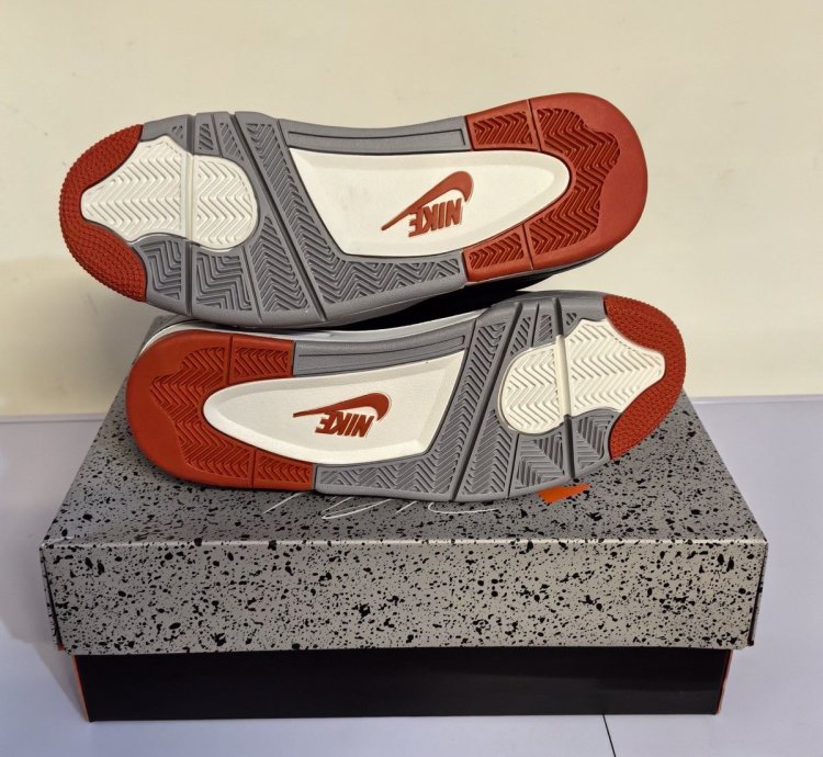 Air Jordan 4 Retro Bred Reimagined