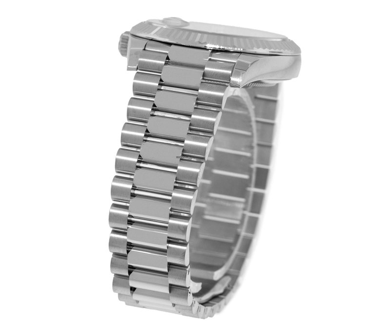 Rolex Day-date 40 40mm White Gold White Roman Dial President 228239