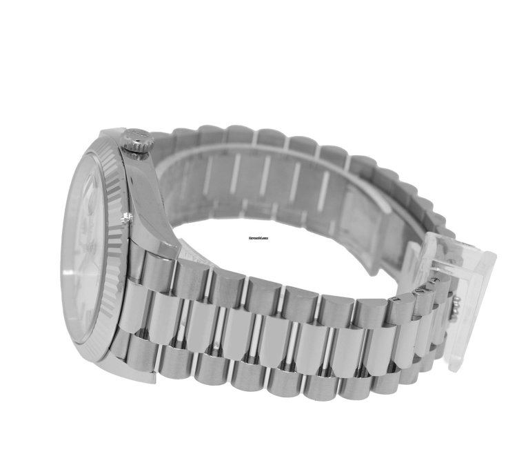 Rolex Day-date 40 40mm White Gold White Roman Dial President 228239
