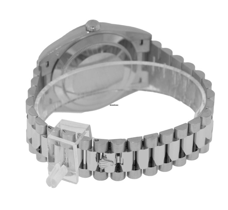 Rolex Day-date 40 40mm White Gold White Roman Dial President 228239
