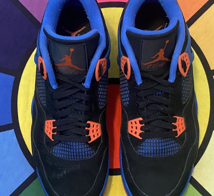 Air Jordan 4 Retro Cavs 2012
