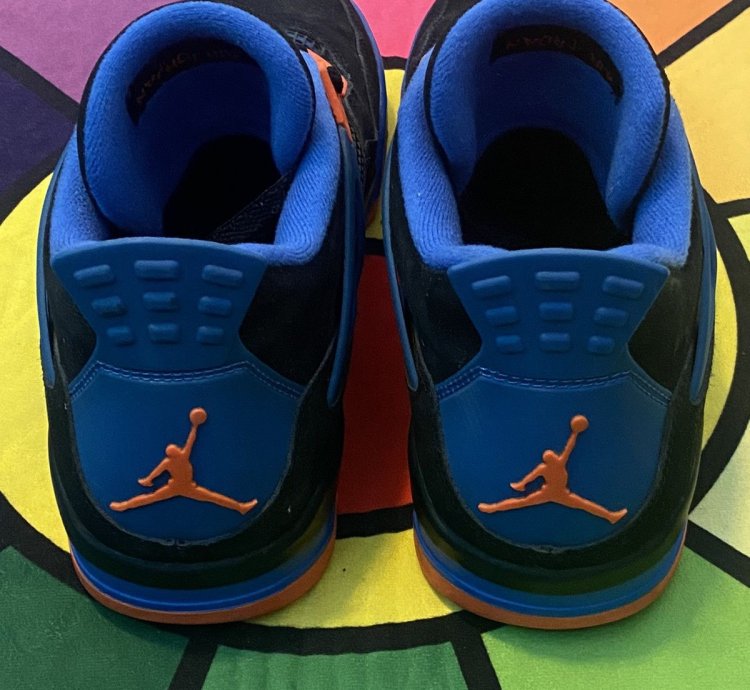 Air Jordan 4 Retro Cavs 2012