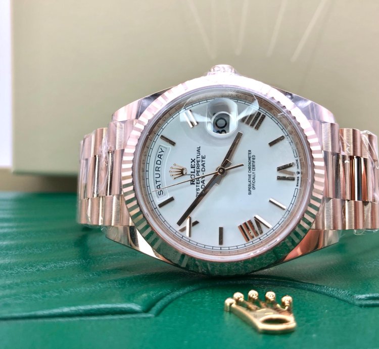 Rolex Day-date 40 40mm White Roman