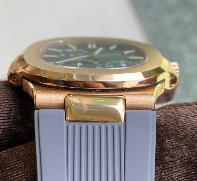 Patek Philippe Nautilus 5712r