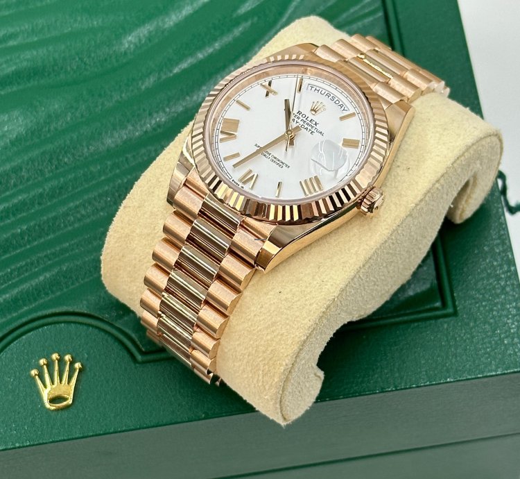 Rolex Day-date 40 40mm White Roman 2022