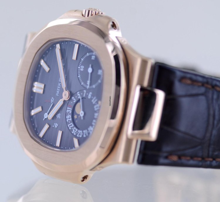 Patek Philippe Nautilus 5712r Moon 18k Ros Gold Power Reserve Cal 240 Ps 2017
