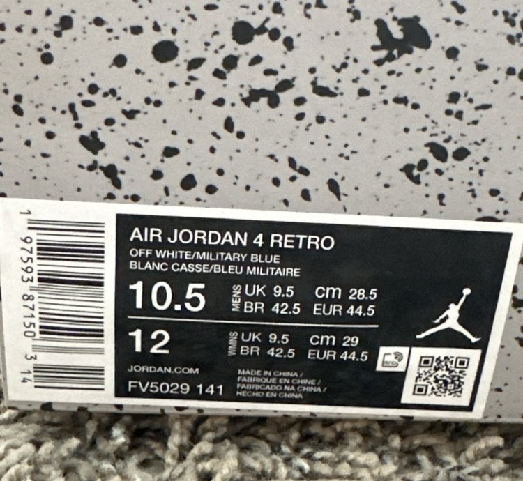 Air Jordan 4 Retro Military Blue