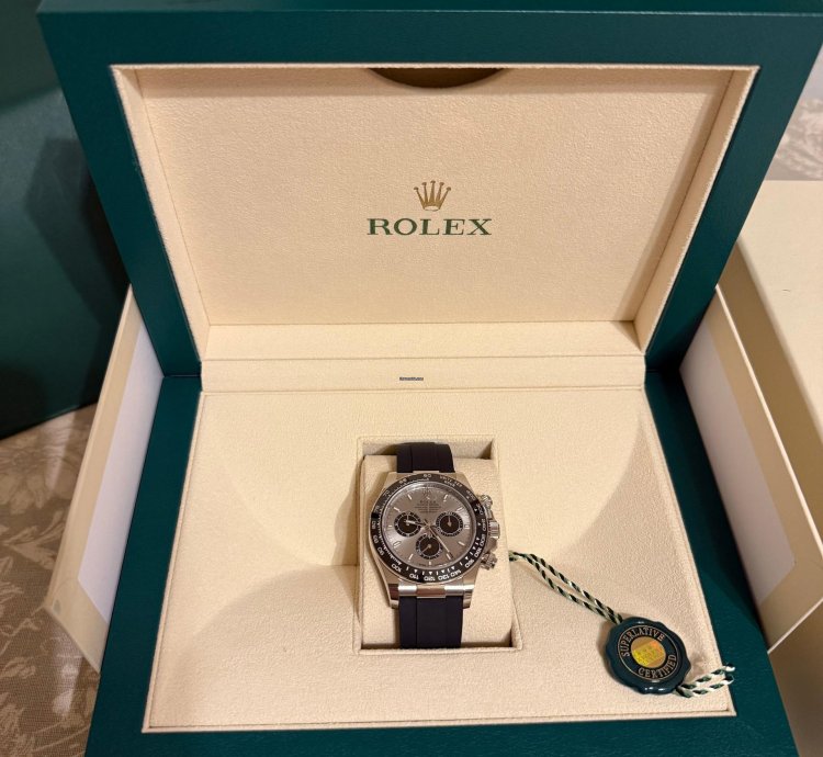 Rolex Daytona Cosmograph Daytona Dicembre 2024 Nuovo Mai Indossato