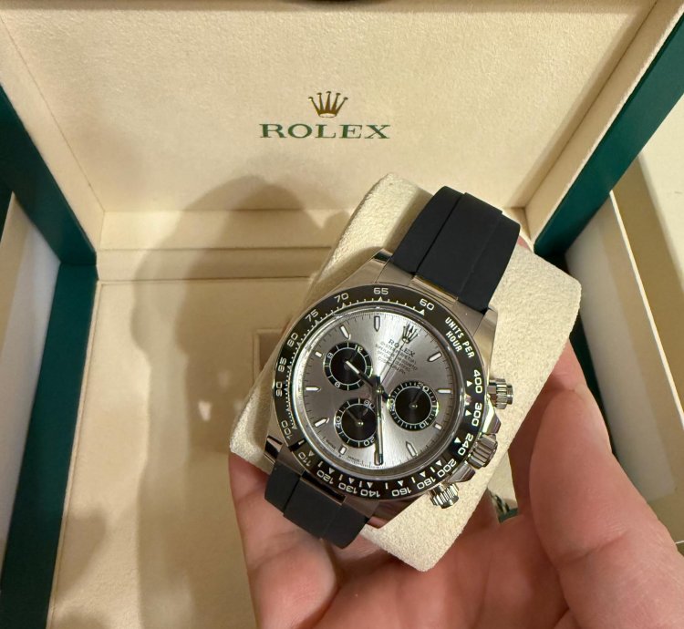 Rolex Daytona Cosmograph Daytona Dicembre 2024 Nuovo Mai Indossato