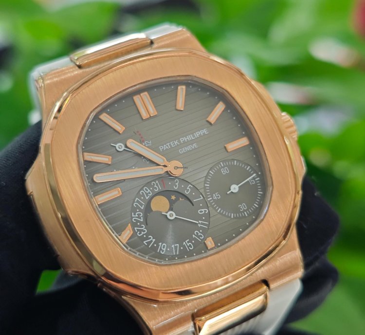 Patek Philippe Nautilus 5712r-001