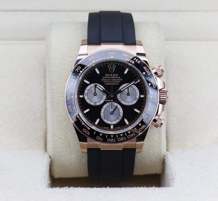 Rolex Daytona Cosmograph Daytona Everose Gold Oysterflex Black Dial 126515ln