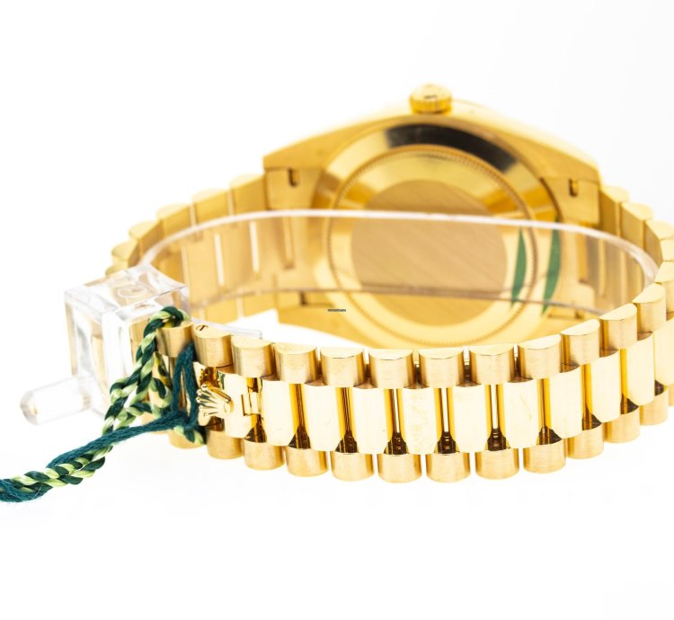 Rolex Day-date 40 40mm Yellow Gold Black Baguette Diamond Dial Fluted Bezel 228238