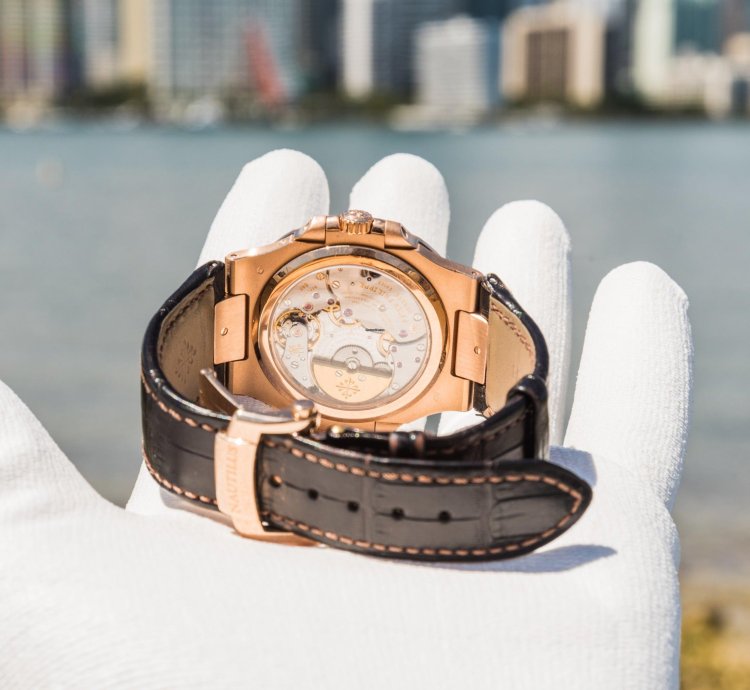 Patek Philippe Nautilus 5712r-001 Brown Dial