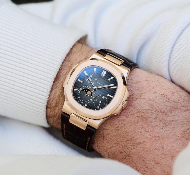 Patek Philippe Nautilus 5712r-001 Discontinued
