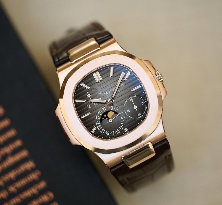 Patek Philippe Nautilus 5712r-001 Discontinued