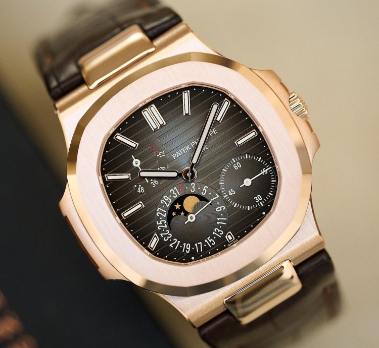 Patek Philippe Nautilus 5712r-001 Discontinued
