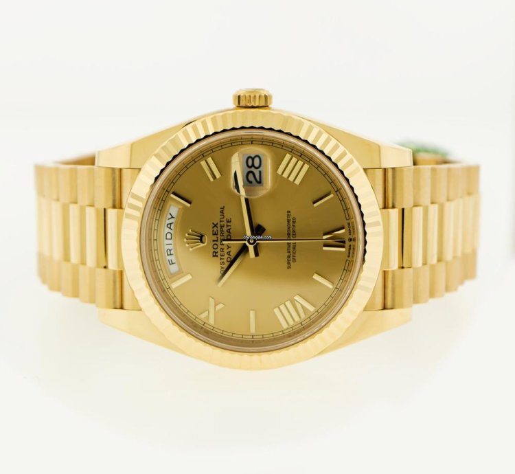 Rolex Day-date 40 40mm Yellow Gold Champagne Roman Dial Fluted Bezel 228238