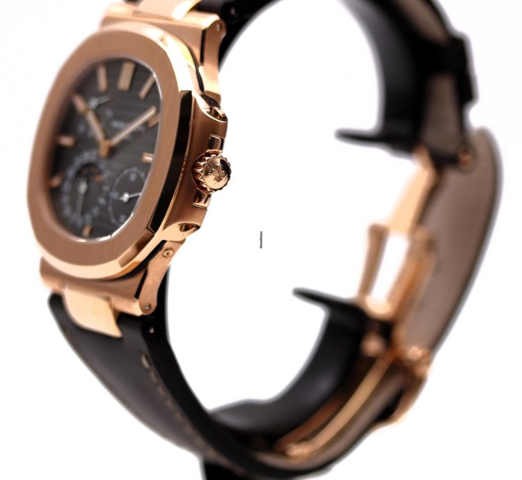 Patek Philippe Nautilus 5712r-001 Geneva Seal Full Set 2009