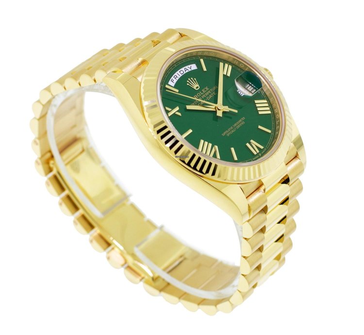Rolex Day-date 40 40mm Yellow Gold Green Roman Dial Fluted Bezel 228238
