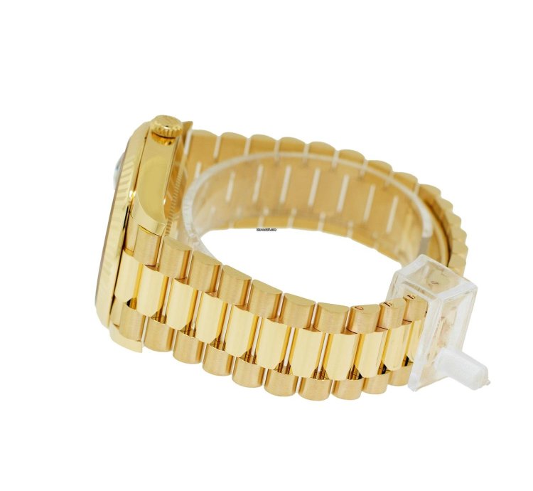 Rolex Day-date 40 40mm Yellow Gold Green Roman Dial Fluted Bezel 228238