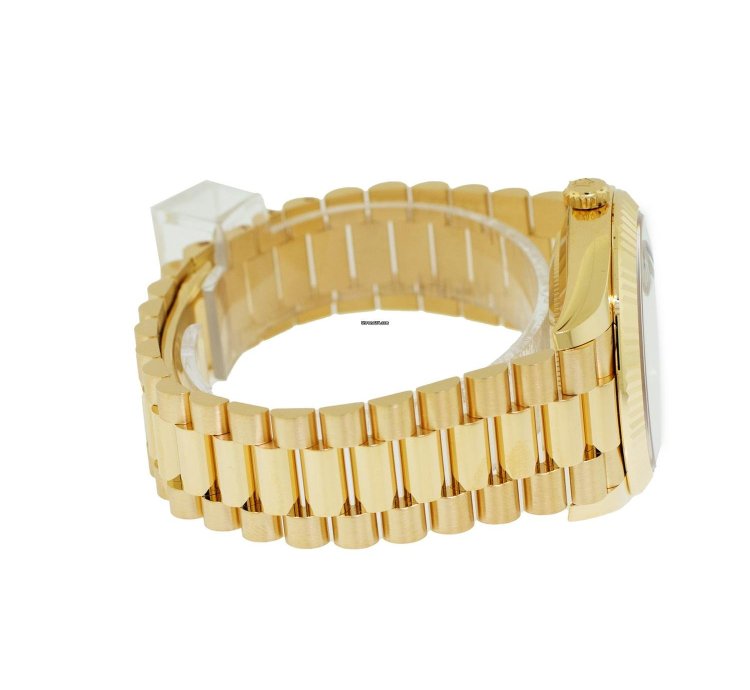 Rolex Day-date 40 40mm Yellow Gold Green Roman Dial Fluted Bezel 228238