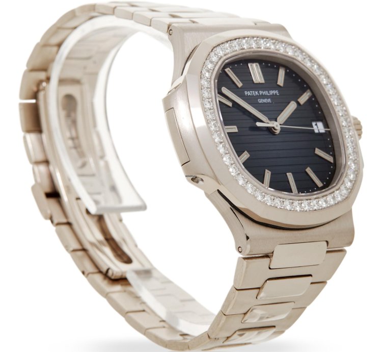 Patek Philippe Nautilus 5713 1g-001 White Gold - With Box - Service By Patek In 2023