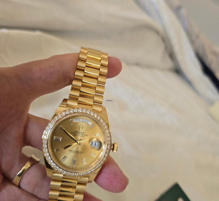 Rolex Day-date 40 40mm Yellow Gold Rolex Factory Diamond Dial