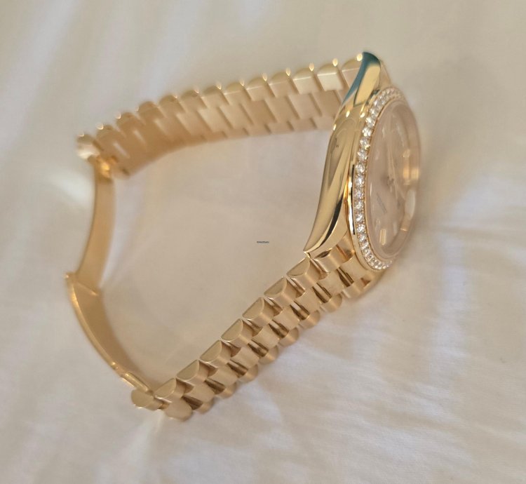 Rolex Day-date 40 40mm Yellow Gold Rolex Factory Diamond Dial