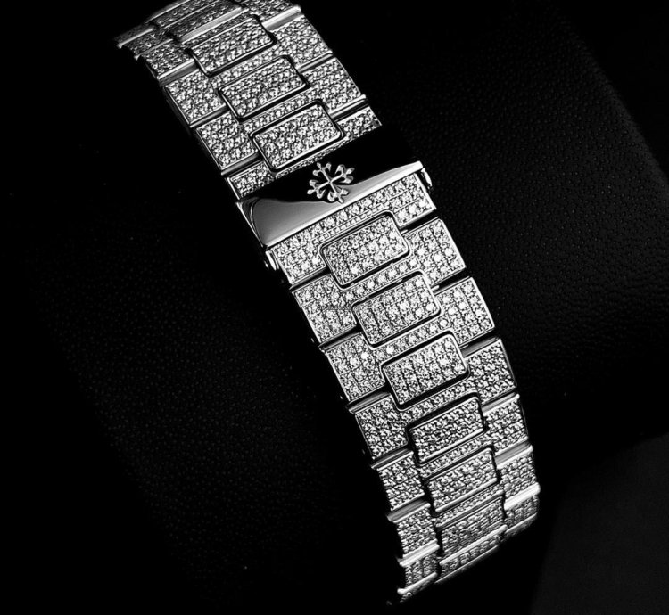Patek Philippe Nautilus 5719 1g-001