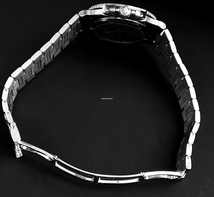 Patek Philippe Nautilus 5719 1g-001