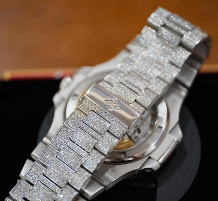 Patek Philippe Nautilus 5719 1g-001