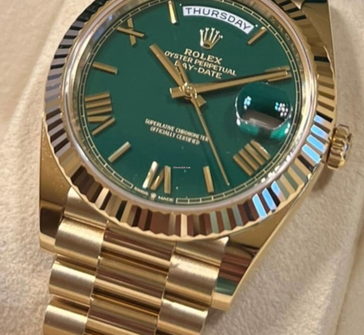 Rolex Day-date 40 Automatic Green Dial 18kt Day-date