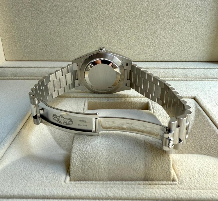 Rolex Day-date 40 Baguette - Unworn Ungetragen - 2023 - Lc At - Few Stickers Left