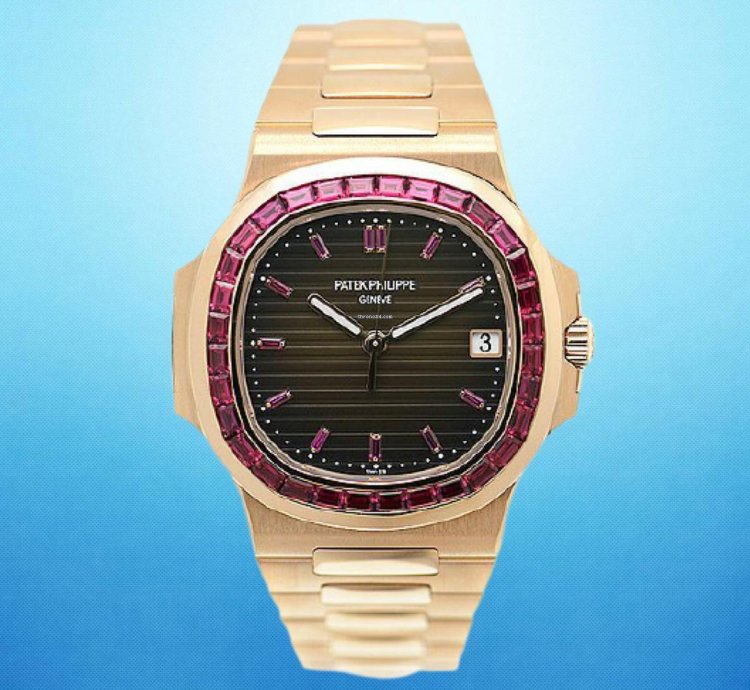 Patek Philippe Nautilus 5723 112r-001 Ruby Nautilus