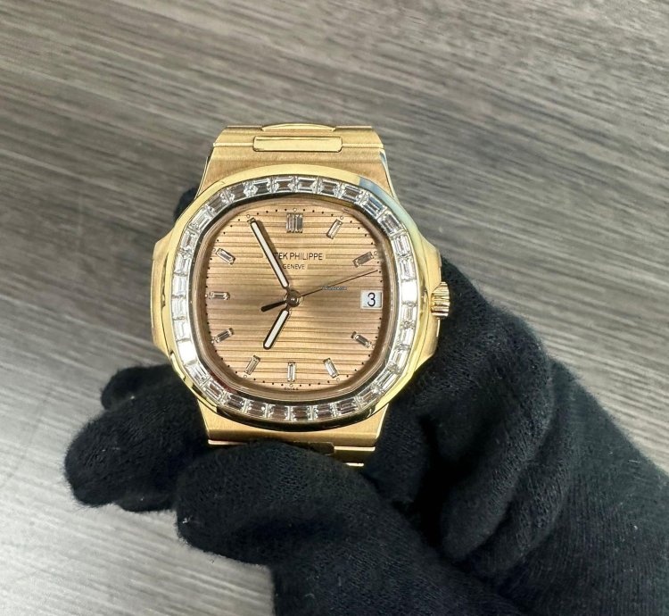 Patek Philippe Nautilus 5723 1r Nautilus Factory Baguette Diamonds