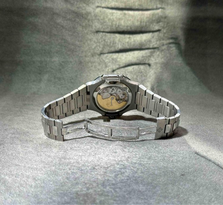 Patek Philippe Nautilus 5726 1a-001