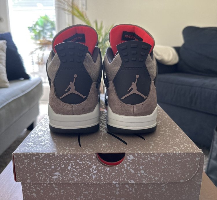 Air Jordan 4 Retro Taupe Haze Size 10 5 Us
