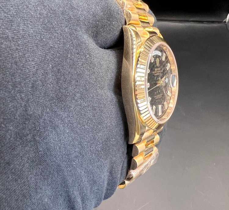 Rolex Day-date 40 Black Baguette Diamond Dial Full Yellow Gold