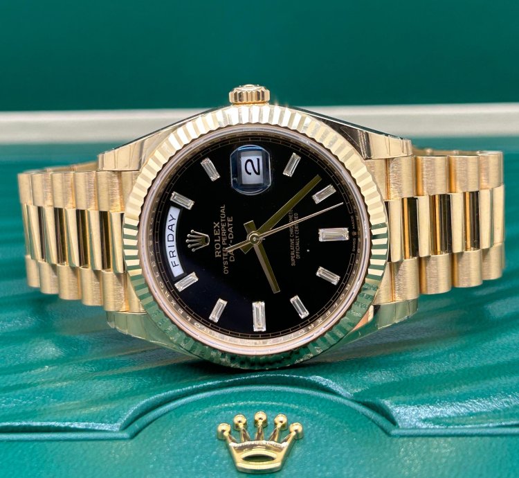Rolex Day-date 40 Black Dial - Baguette - Ref 228238 - Unworn 2022