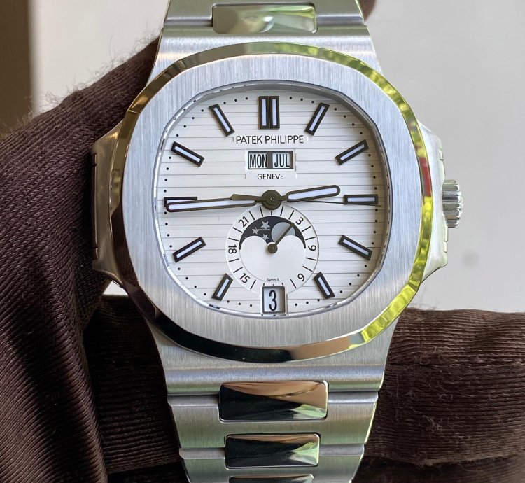 Patek Philippe Nautilus 5726 1a-010