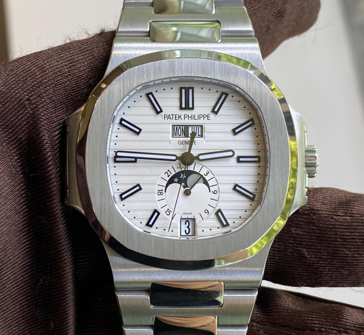 Patek Philippe Nautilus 5726 1a-010