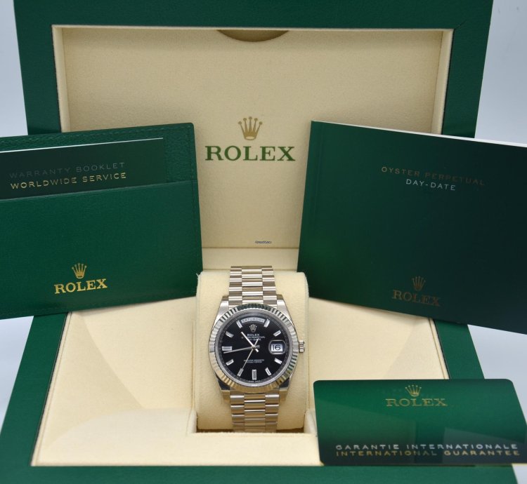 Rolex Day-date 40 Black Dial 10 Baguette Diamond